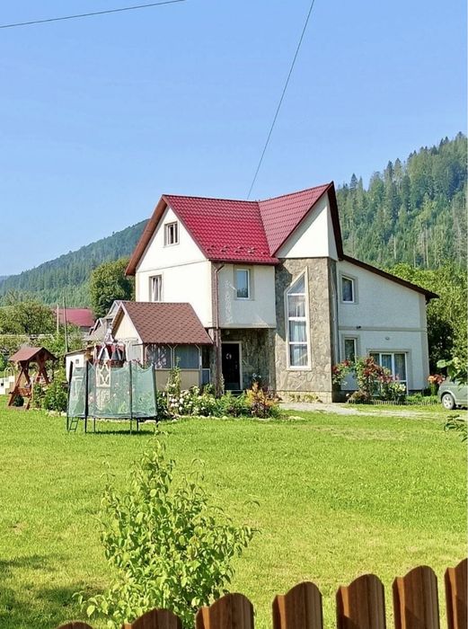 Будинок у Карпатах з банею та каміном "Перлина Прикарпаття"