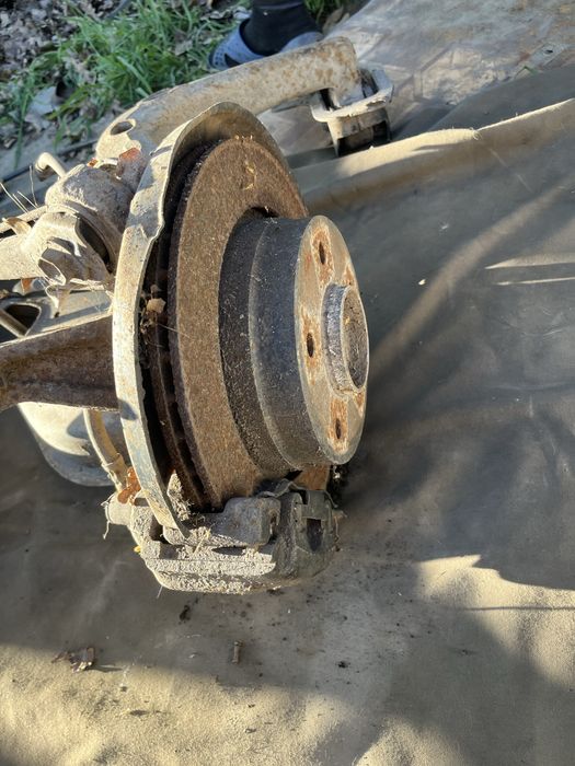 Бмв е36 задняя балка дисковая