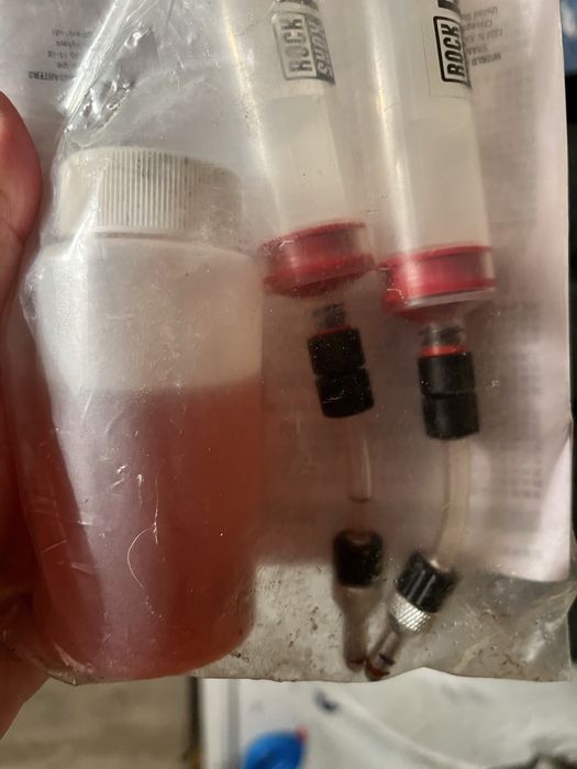 Zestaw Rock. Shox Reverb do odpowietrzania