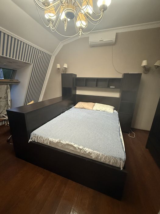 Продам спальню все что есть на фото