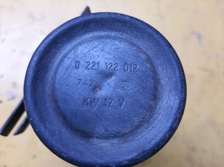 Катушка bosch 0 221 122 012