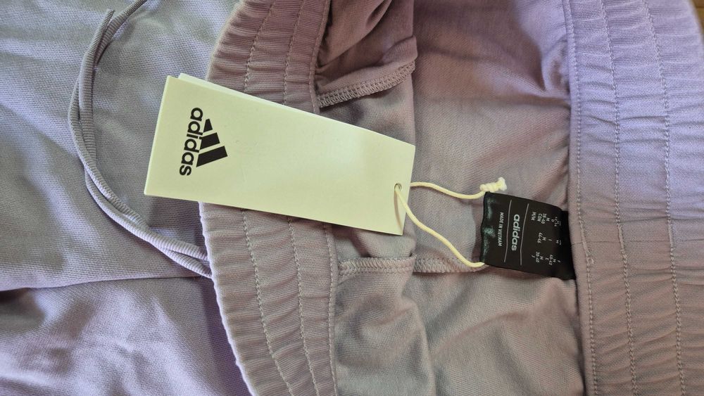 Adidas Kultowe spodnie dresowe z 3 paskami rozm M