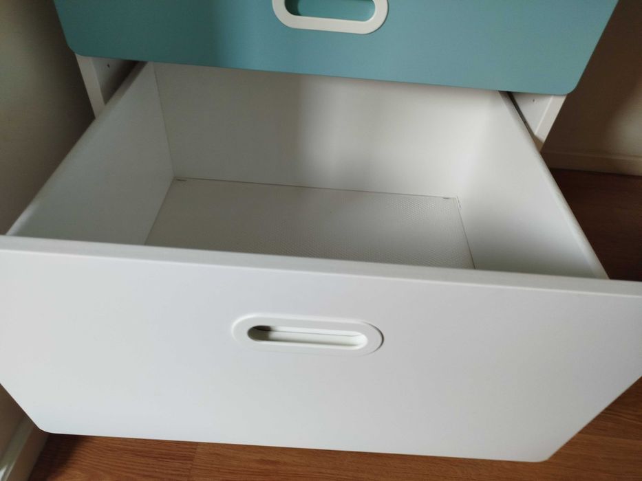 Roupeiro IKEA criança