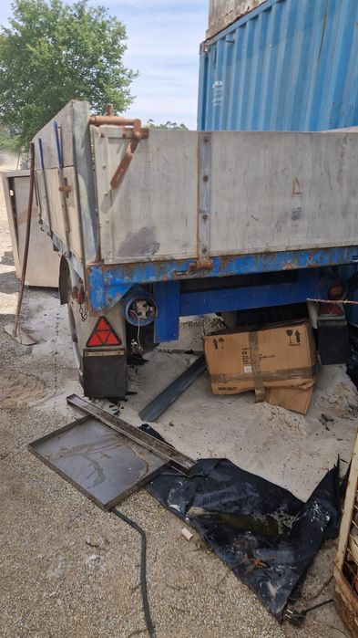 Trailer basculante carroçaria