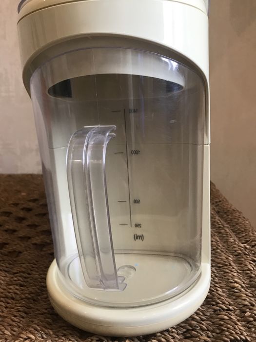 Соковыжималка Binatone JE-800 CP