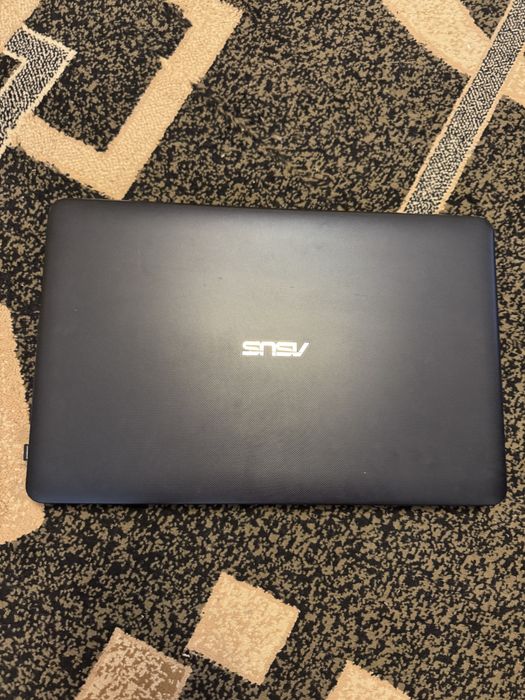 Ноутбук Asus