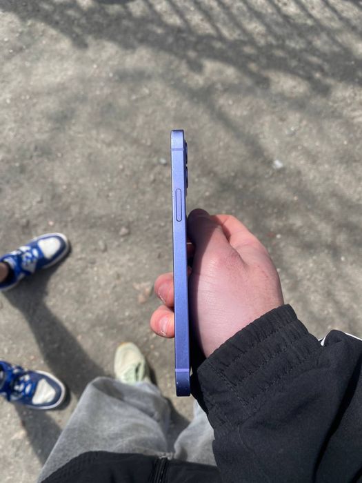 iPhone 12, 64gb. Хороший стан