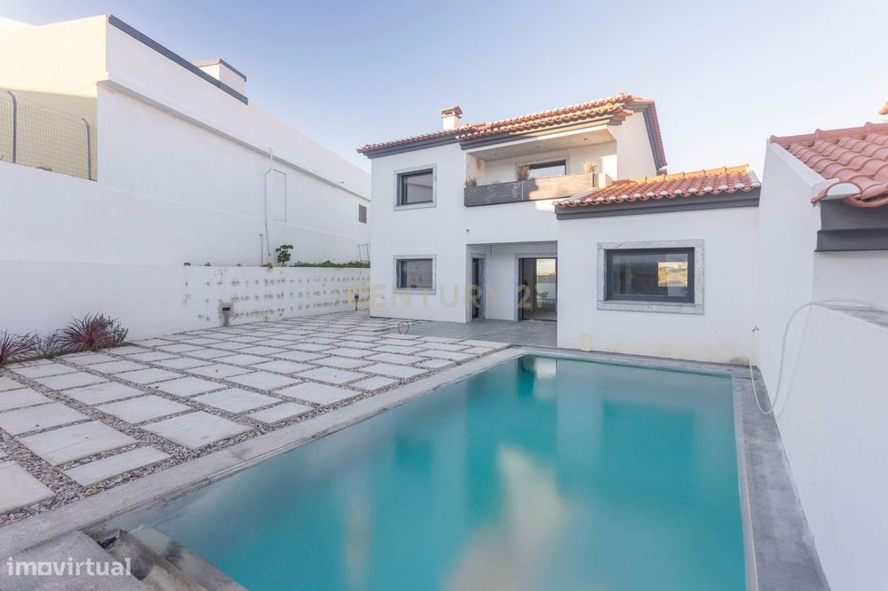 Moradia T3+1 em fase final de acabamentos — Ribamar, Lourinhã