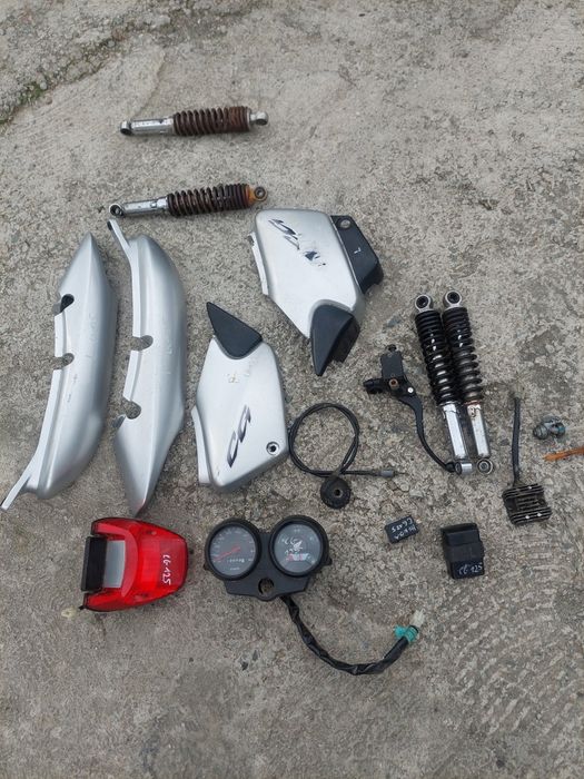 Honda cg 125 licznik lampa moduł amortyzator ślimak ogon boczek regula