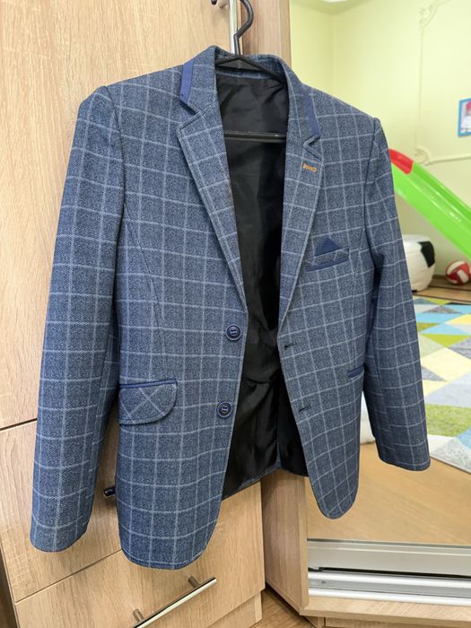 Піждак для хлопчика розмір 140-146 на вік 10-11 років