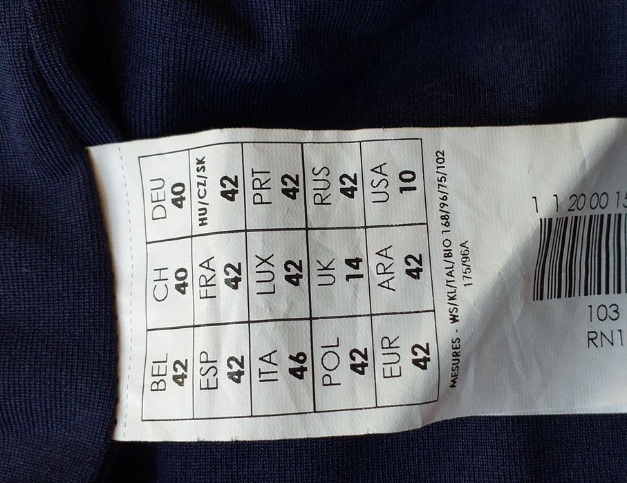 Sukienka letnia na szerokich ramiączkach