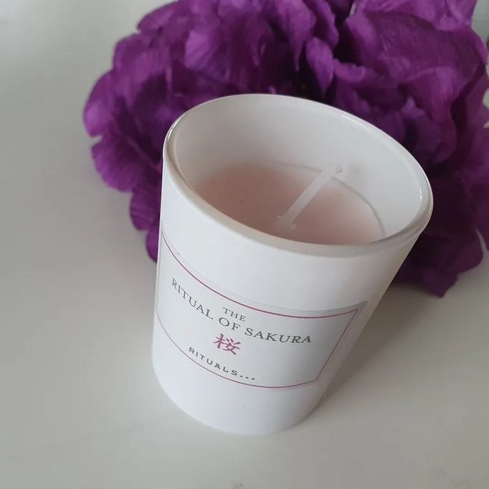 Ароматні свічки бренду Rituals Sakura Ayurveda Yozakura