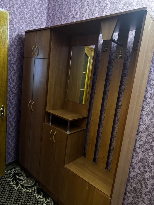 Меблі для вітальні, спальні