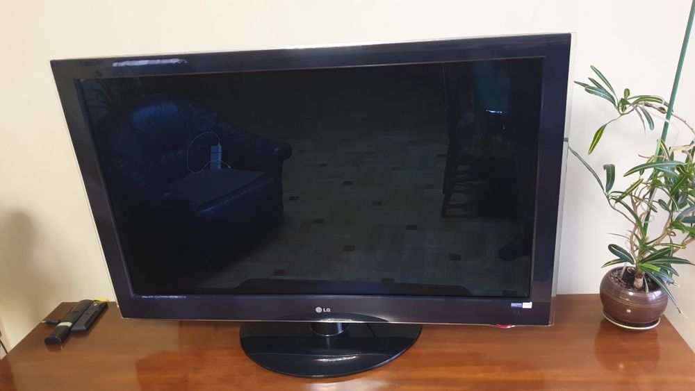 Телевізор LG 47LD920-ZA