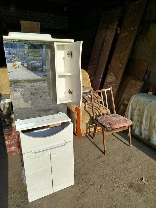 Гарнітур з раковиною у ванну