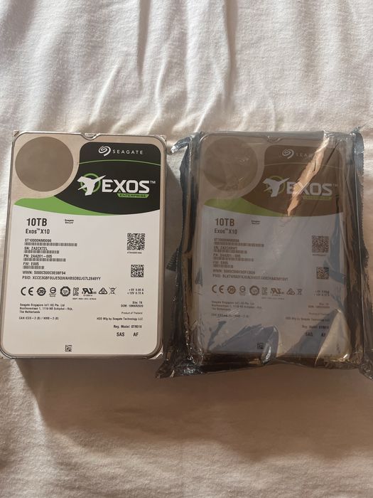 Жорсткий диск 10TB Seagate Exos X10 SAS 12Gb/s (ST10000NM0096) - 2 шт
