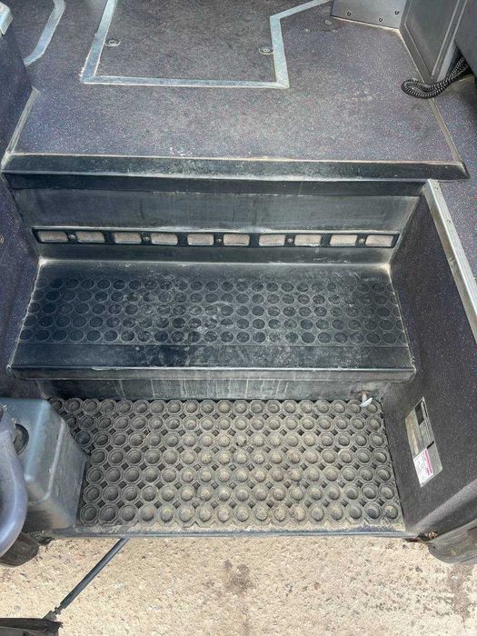 Продам автобус MERCEDES-BENZ 0408 / 49+1 місць / 1996 року