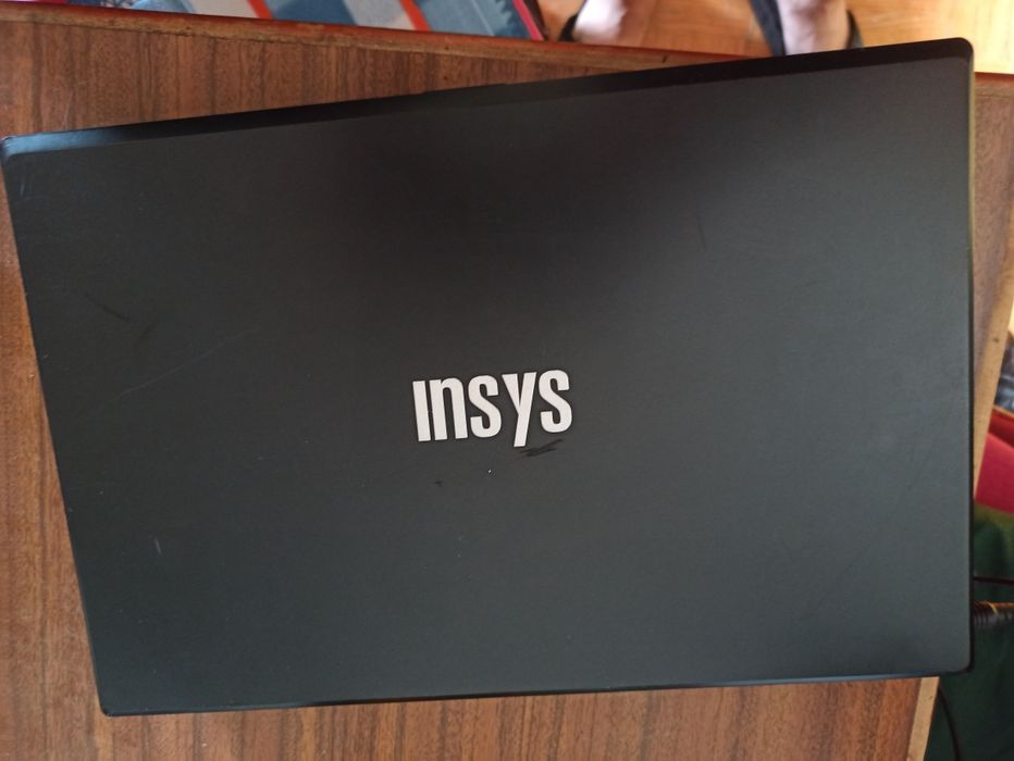 Portátil Insys 15 polegadas