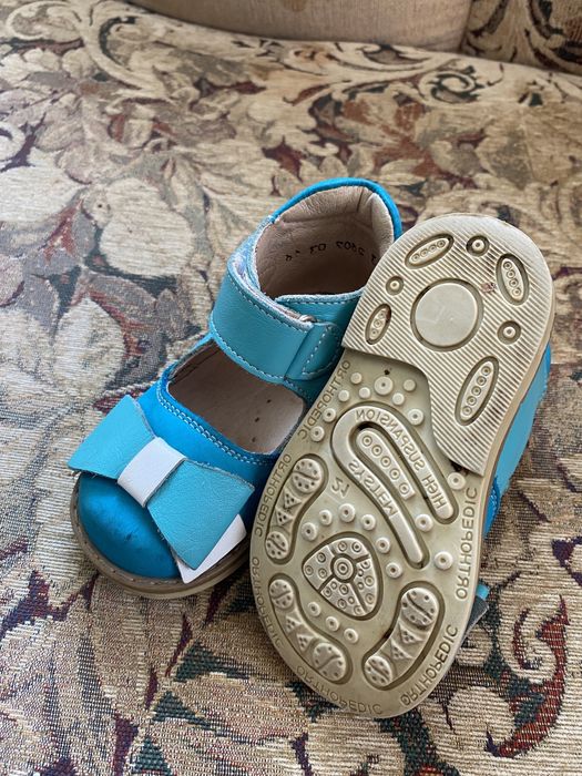 Віддам ортопедичні туфельки 21