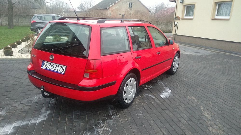 Golf 4 1.6 benzyna-LPG, Hak
Samochõd sprawny i zadbany, ładn