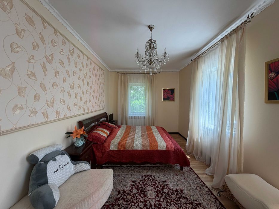 Будинок мрії в м. Березань 220 м2, ремонт, ставок, баня, ліс Є ВІДЕООГЛЯД