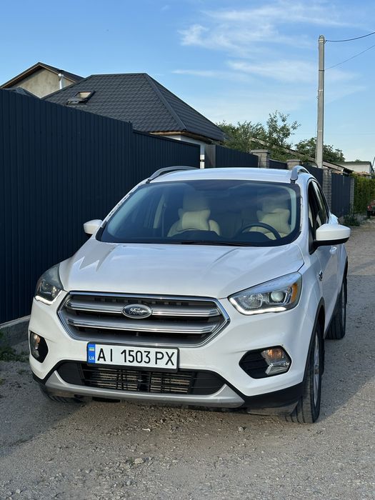 Ford Escape 2017 року 2л,газ/бензин
