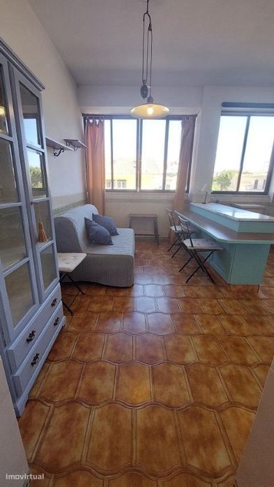 249R | Apartamento T1 Junqueiro em condomínio com piscina
