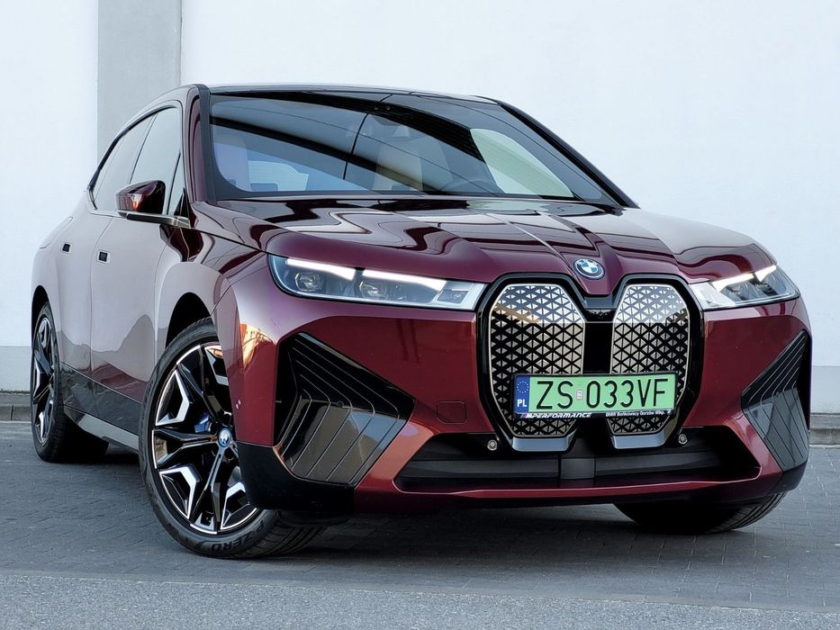BMW iX
