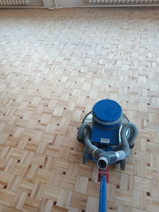 Cyklinowanie,układanie i renowacja podłóg drewnianych