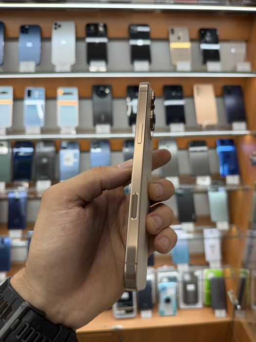 iPhone 16 Pro Max 256Gb  99% акб
