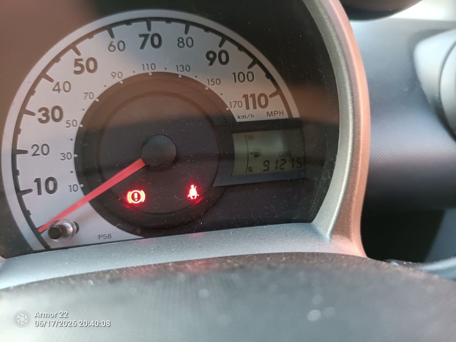 Peugeot 107 só peças,  primeiro modelo