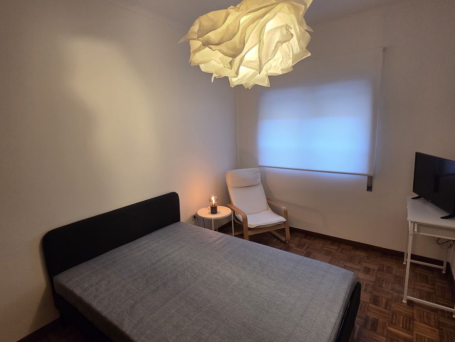 Aluga-se Quarto centro Espinho