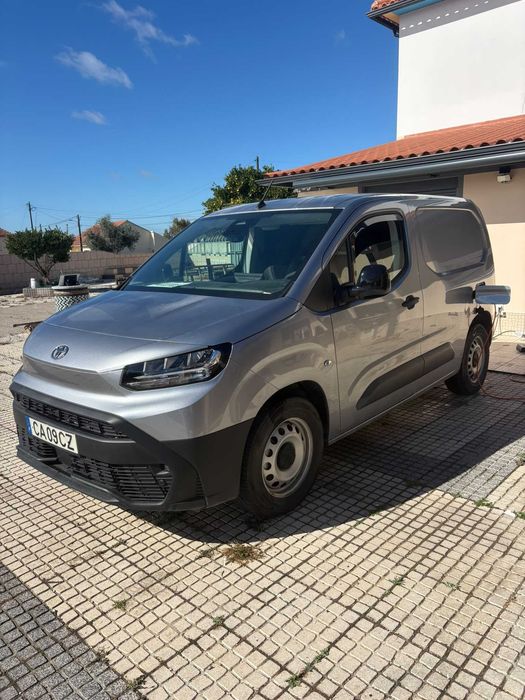 Toyota Proace City Electric c/ garantia fábrica até 2035
