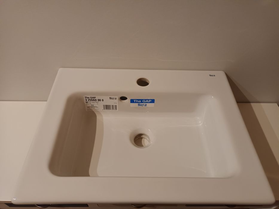 Lavatório branco Roca