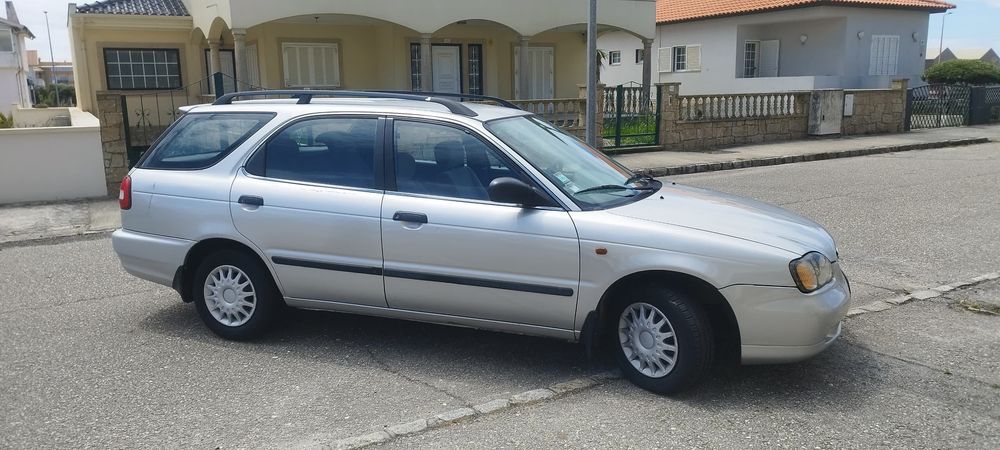 Suzuki Baleno ano 1999 em muito bom estado geral. Carro muito fiável, económico, de mecânica simples e peças muito acessíveis. Ideal para o dia a dia