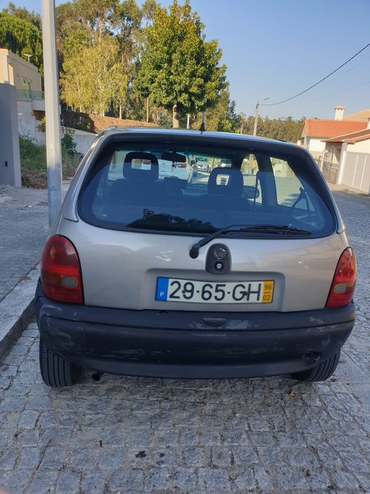 Opel Corsa B 1.5 TD Sport (1996) - Teto de Abrir - Motor Isuzu