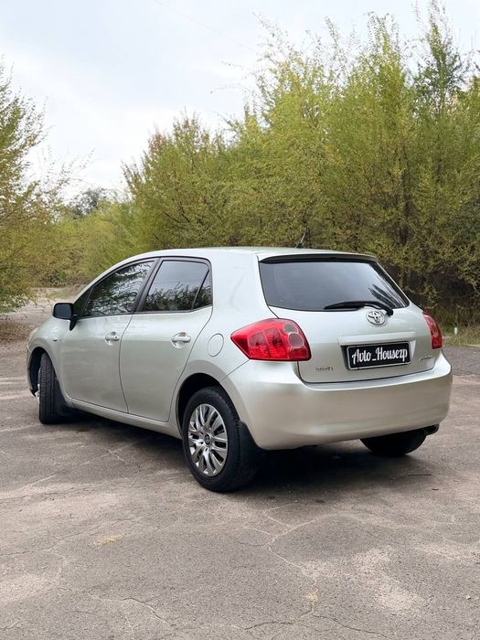 продам Toyota Auris