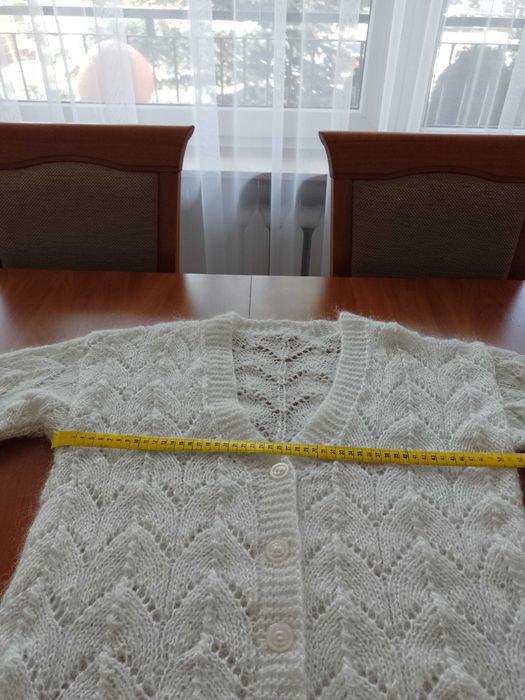 Damski sweter moherowy ręcznie dziany.