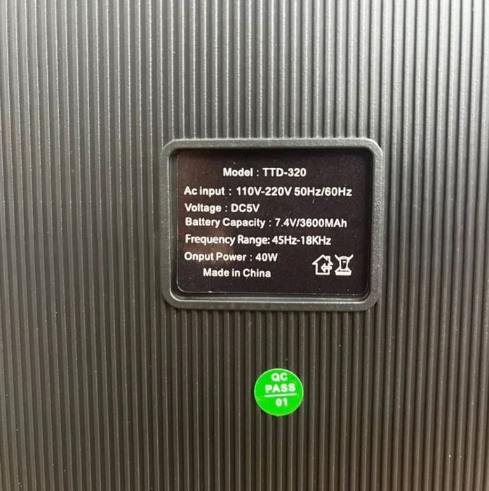 Портативна гучна Bluetooth колонка с підсвіткою і мікрофоном PartyBOX 320