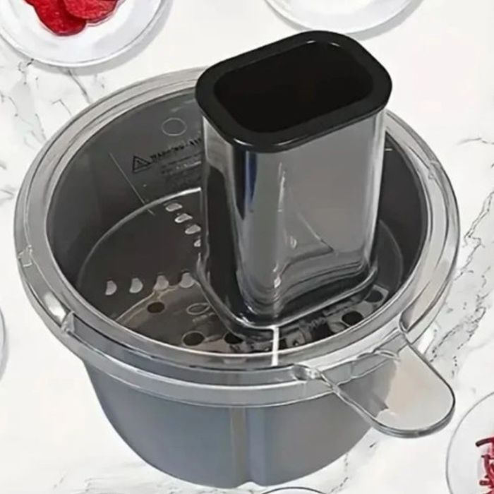 Bimby Tm5 com saco de transporte e madolina