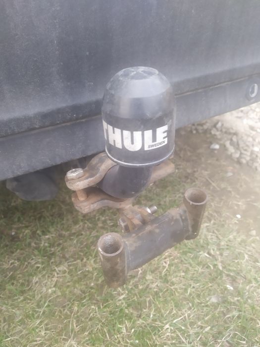 Кріплення велобагажника до фаркопа авто та підніжка велосипеда