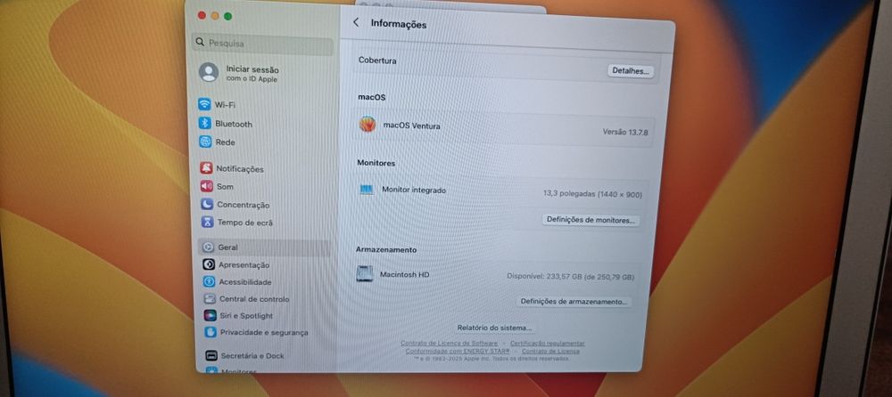 MacBook Air 13  2017 8GB RAM SSD 256GB + Caixa Apple