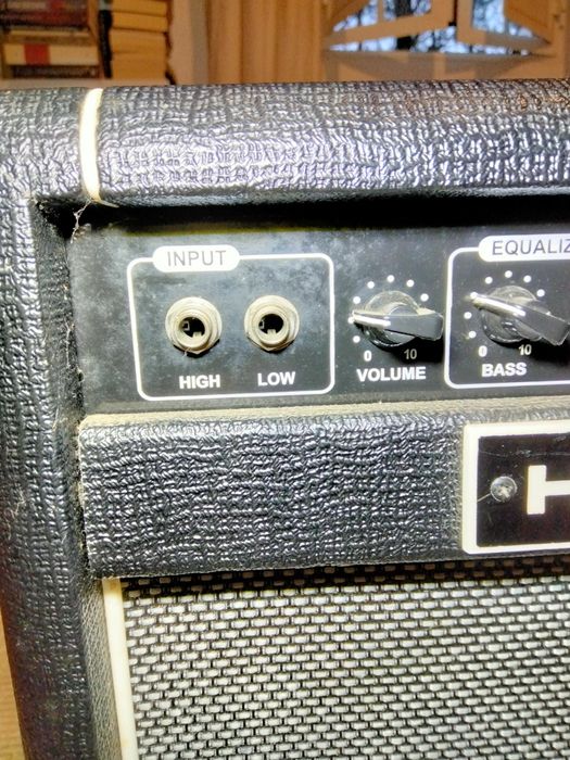 HIWATT MAXWATT Series B15 8 Amplifier64283967138947121