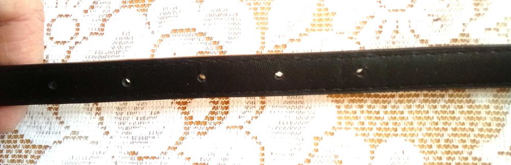 Pasek czarny wąski skóra węża - poliuretan, ZARA, wymiary 1,2 x 93 cm