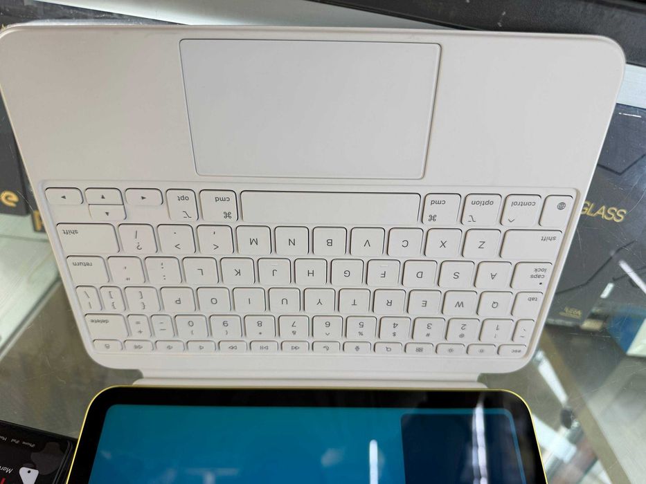 magic keyboard folio - Купить электронику - Цены на OLX.ua