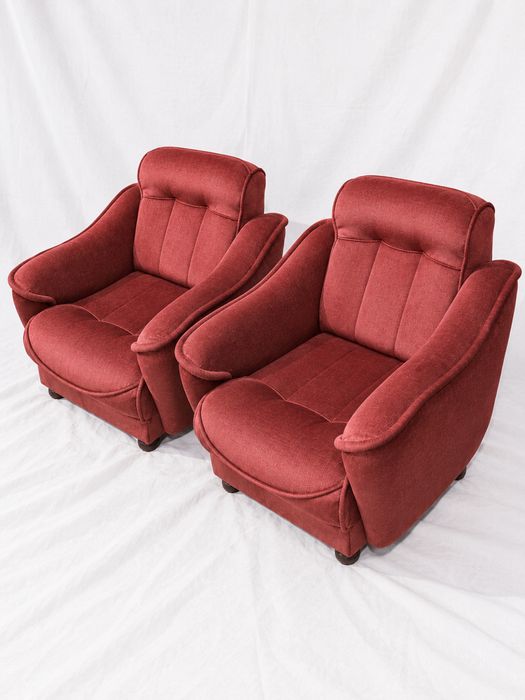 2 Poltronas cor de vinho de veludo retro