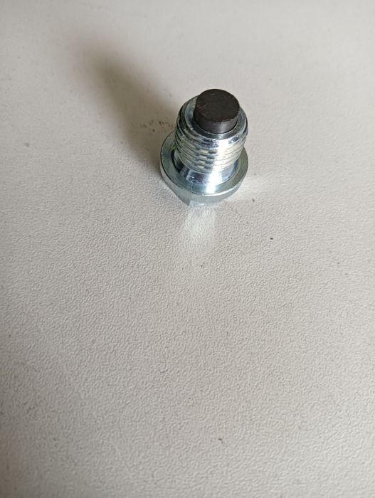 Nowa śruba spustu oleju z magnesem Simson sr50 s51