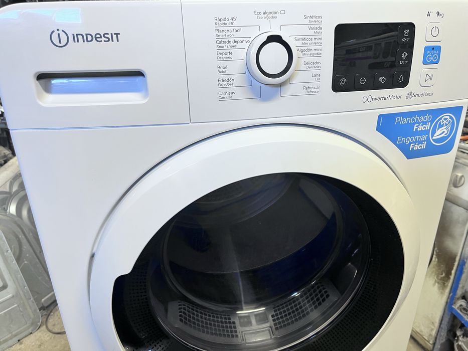 Maquina de secar roupa Indesit 9kg