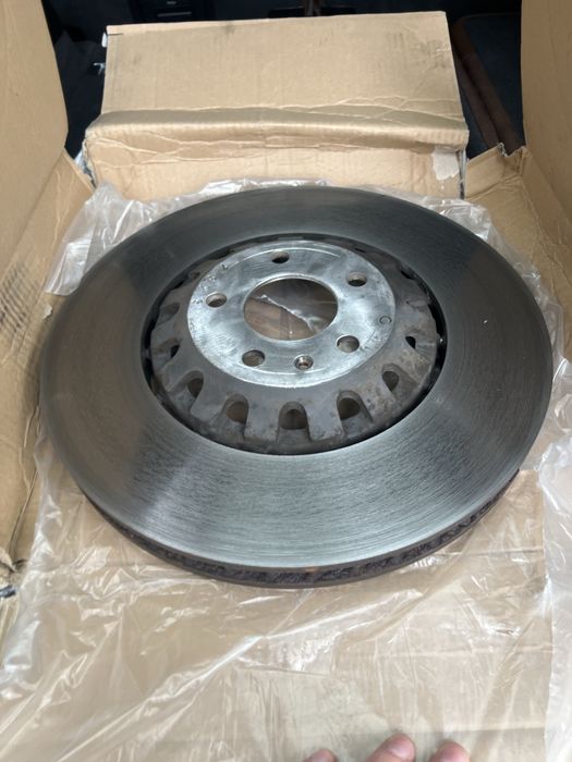 Гальмівний диск передній  Audi Q7 (оригінал)