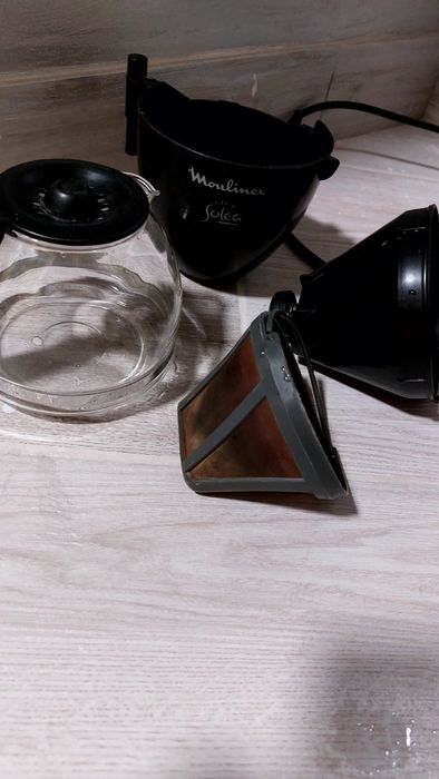 Продам кофеварку Молинекс